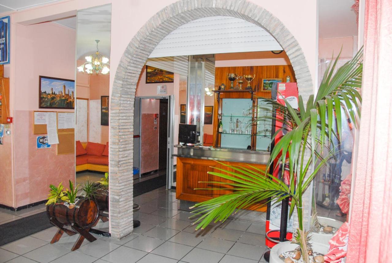 Hotel Marinella Rimini Extérieur photo
